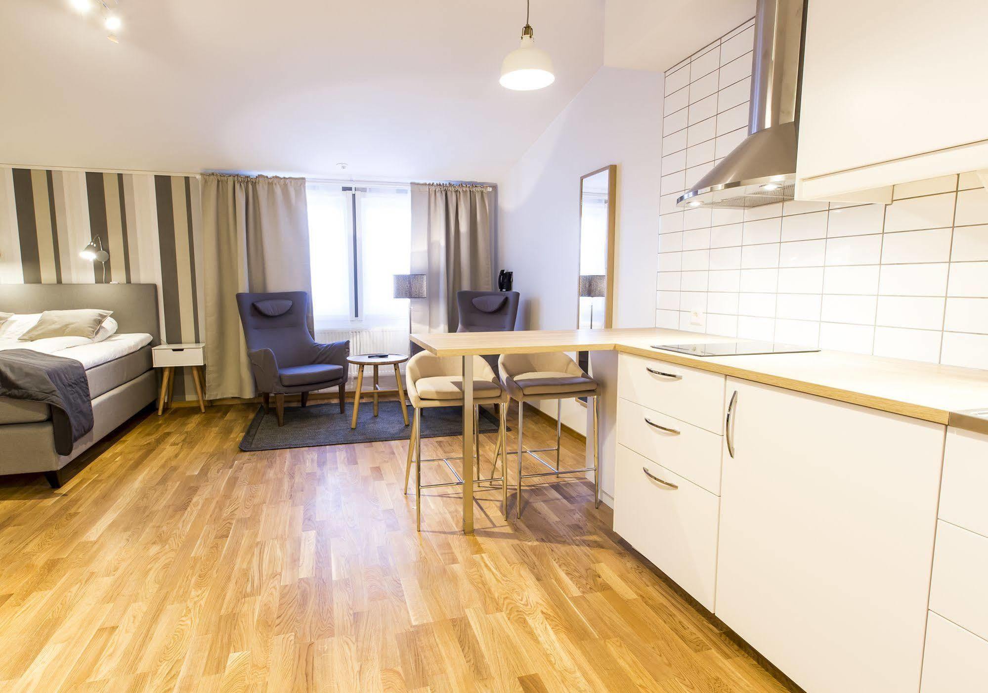 Simloc Hotel Drottninggatan أريبلوج المظهر الخارجي الصورة