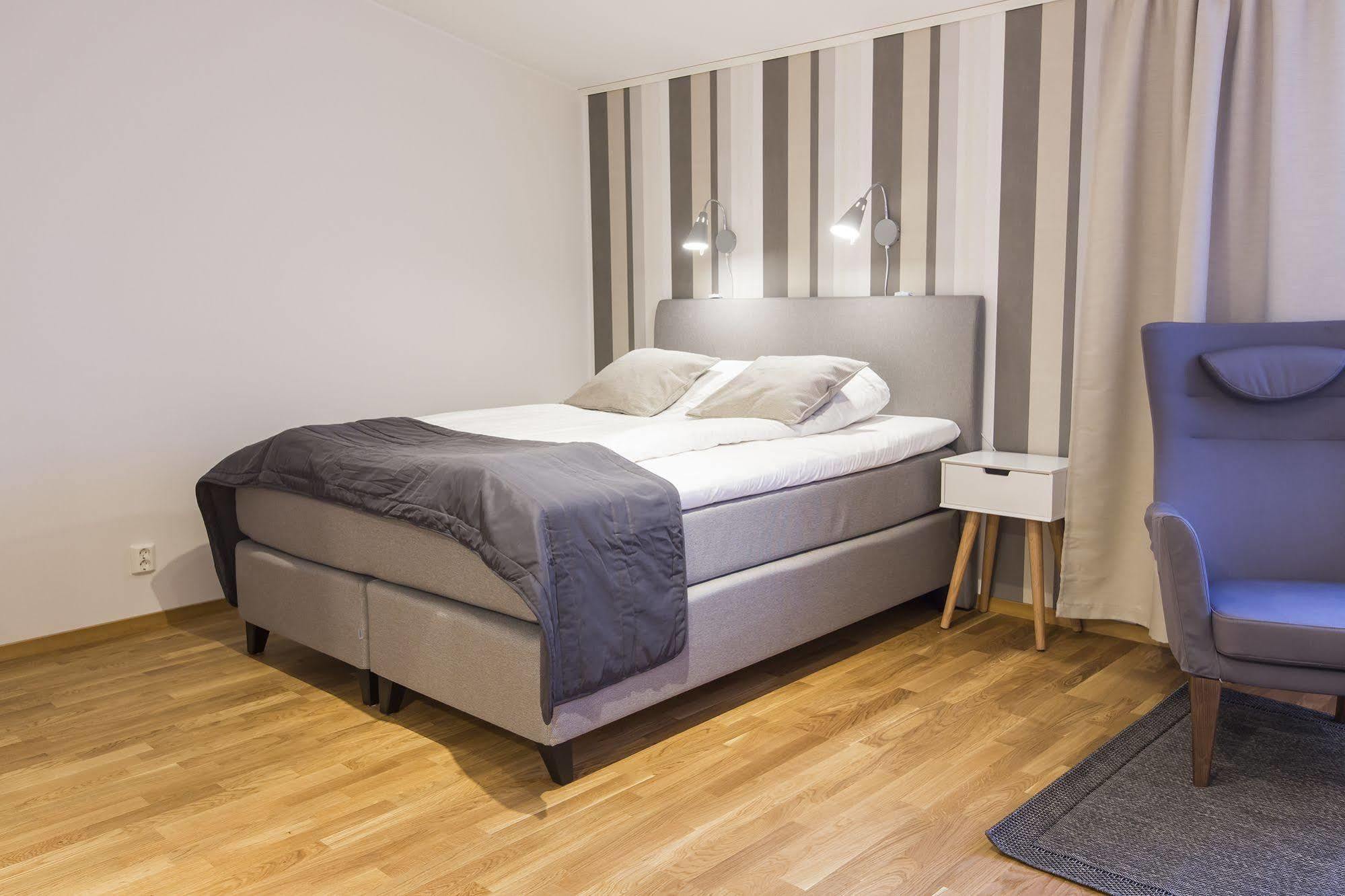 Simloc Hotel Drottninggatan أريبلوج المظهر الخارجي الصورة